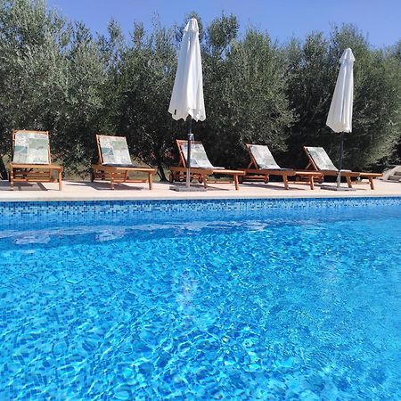 Villa Dorina Barban エクステリア 写真