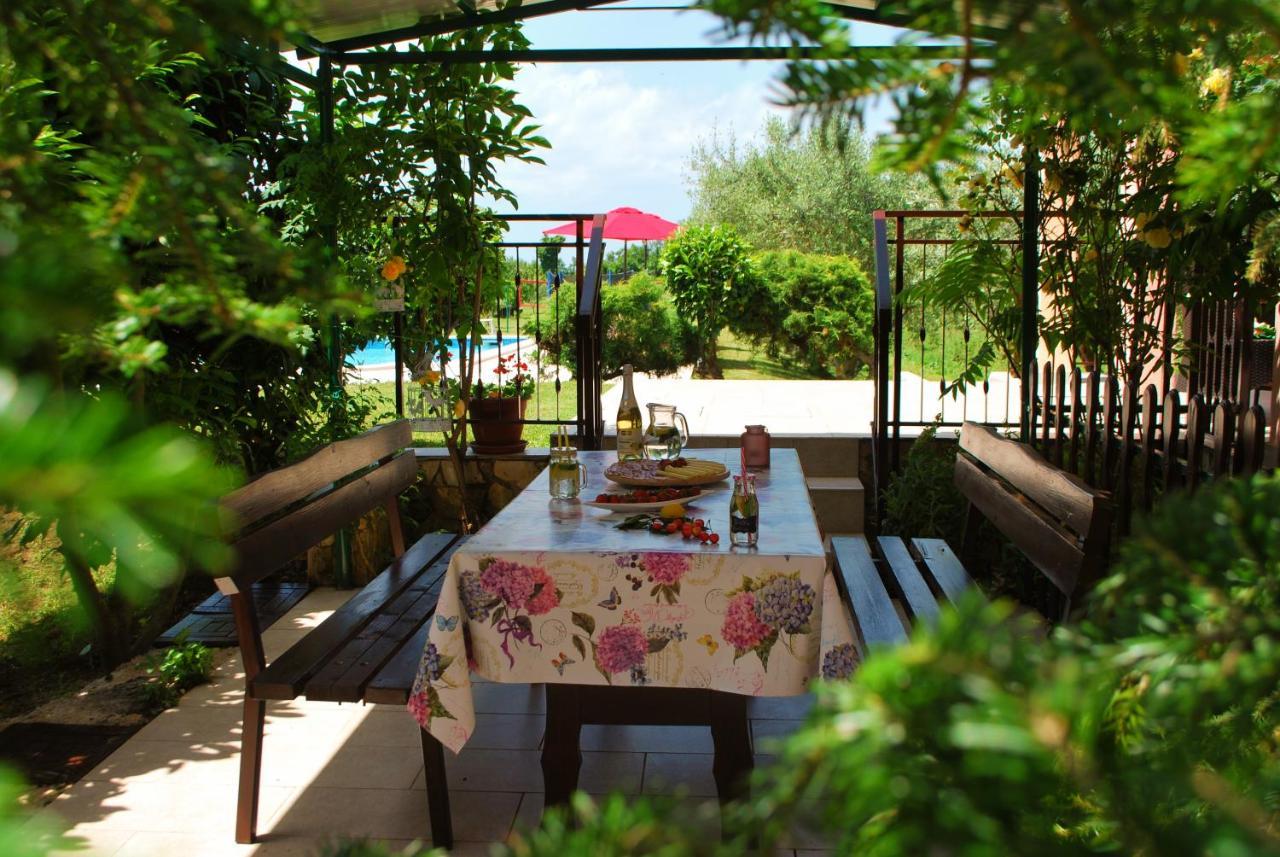 Villa Dorina Barban エクステリア 写真
