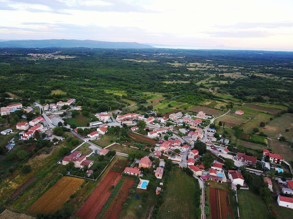 Villa Dorina Barban エクステリア 写真